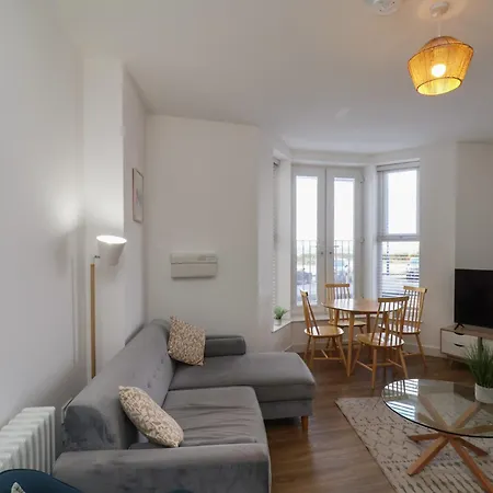 Apartament Glenholme 1 *