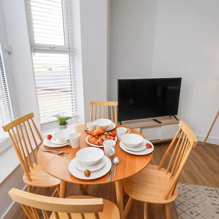 Apartament Glenholme 1 *