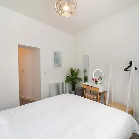 Apartament Glenholme 1 *